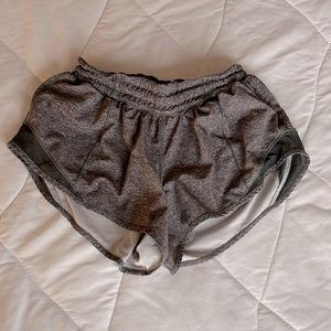 lululemon hotty hots size 2